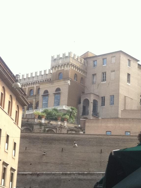 Una Notte Ai Musei Vaticani Apartment Rome Room photo